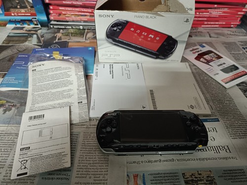 Sony psp slim 3004 console - sony,